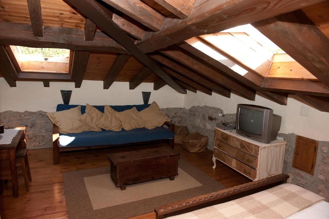 Villa La Breval à Alles Extérieur photo